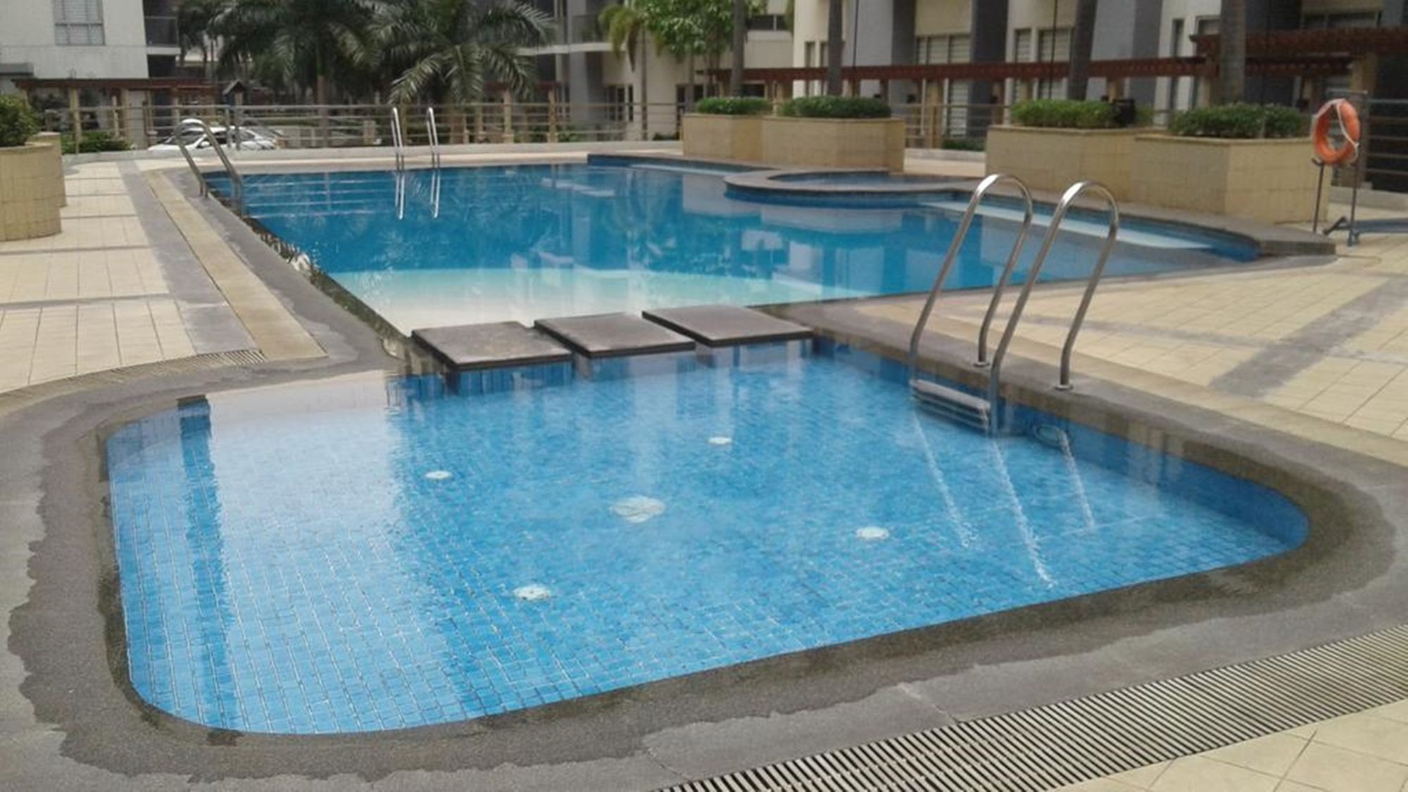One Palm Tree Apartments Manila Exterior foto